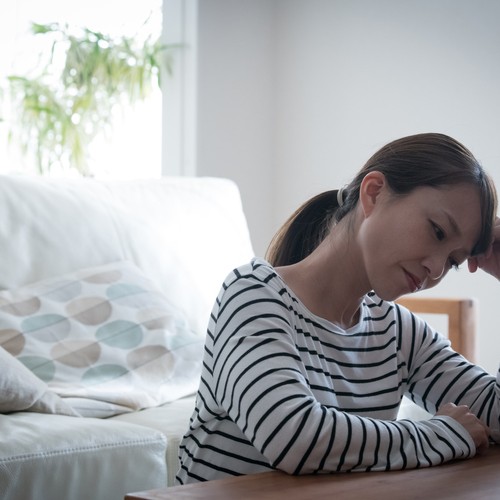 更年期症状に悩む女性