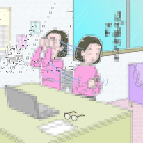 目を温める女性